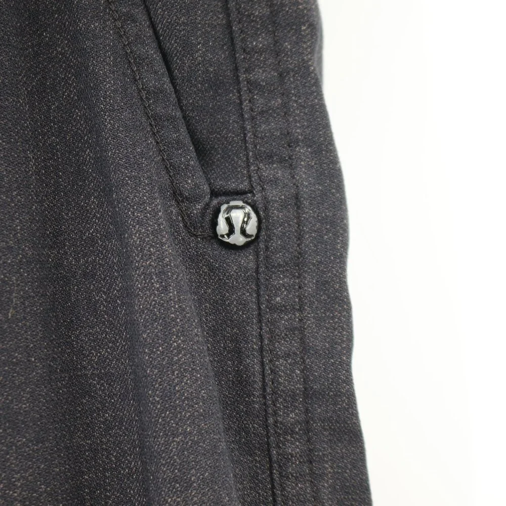 lululemon pants mens 36 L32 straight leg flat front chino athleisure mid rise